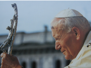 Marcin Bąk: Atak na św. Jana Pawła II – dwa kroki w przód, krok w tył