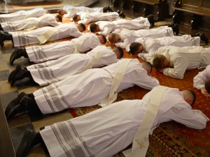 Kościół w Polsce wzbogacił się dziś o dziewięćdziesięciu nowych księży